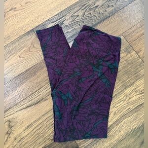 LuLaRoe Purple and Teal Abstract Print Leggings